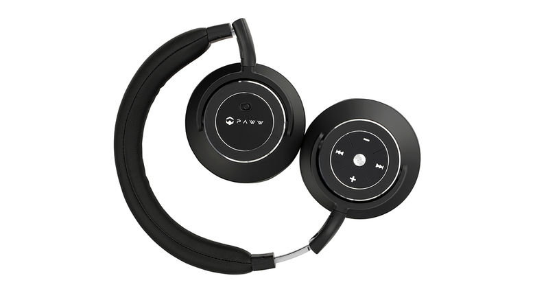 What's New, What's Hot is Travel Weekly's look at useful and fun travel gadgets, edited by Joe Rosen. First up, WaveSound 3 Headphones from Paww. Just the right gear for people who fly a lot, these headphones feature excellent sound quality and active, effective noise cancellation in a classy-looking and comfortable over-the-ear construct. Designed to block out as much as 20dB of unwanted noise, the WaveSound 3 boasts the latest in noise-canceling technology, as well as top-quality drivers to provide premium sound, all in a compact, ergonomic design.