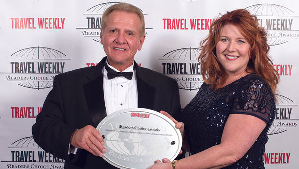 Jack Richards and Nancy Logan of Pleasant Holidays, winner in the Hawaii tours category.