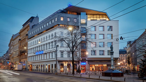 Das Triest in Vienna was converted from a 19th century former bus station to a hotel in 1996. Das Triest in Vienna was converted from a 19th century former bus station to a hotel in 1996.