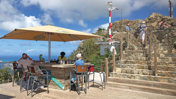 The bar at the top of Sentry Hill, which has an extensive observation platform. The bar at the top of Sentry Hill, which has an extensive observation platform.