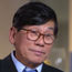 Man dragged off United Express flight speaks publicly about incident