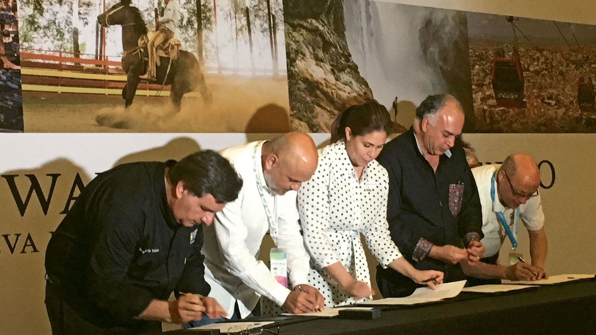 Representatives from four Mexican states and Mexico City sign an alliance to promote tourism, attempting to spread Mexico's marketing message without funding from the federal government.