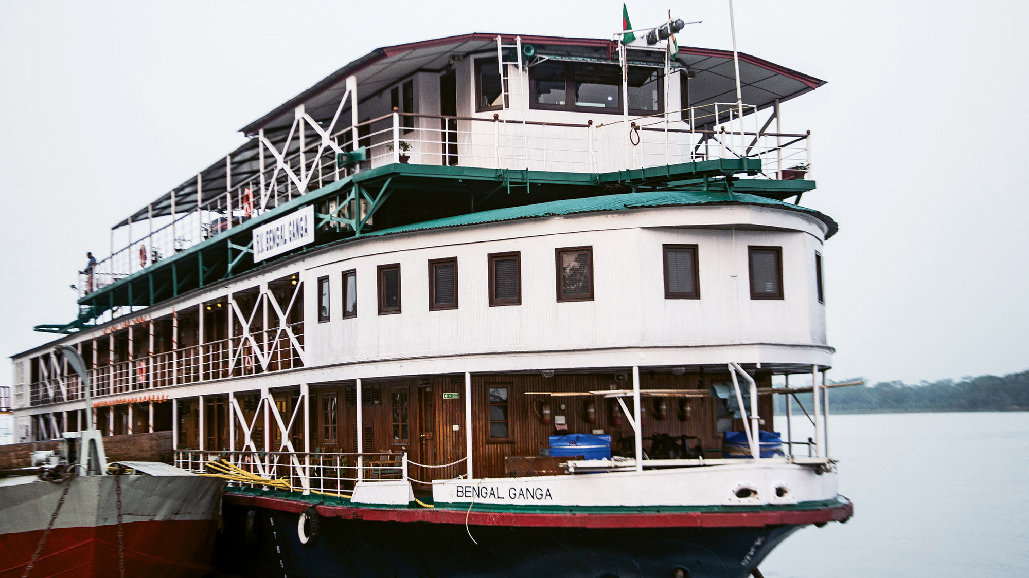 The Bengal Ganga was the first passenger ship to sail from India to Bangladesh since Bangladesh became a country.