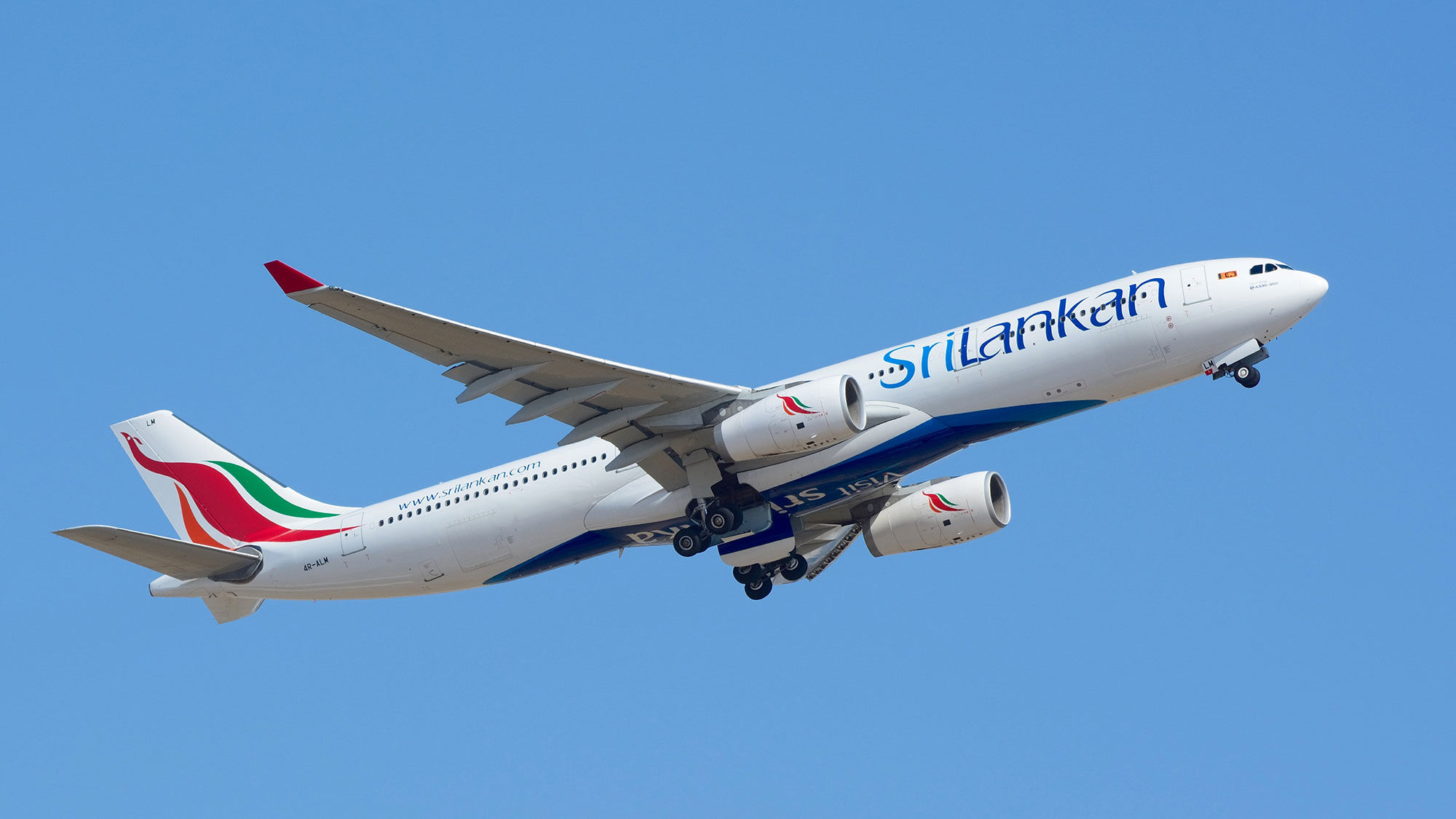 A SriLankan Airlines jet.