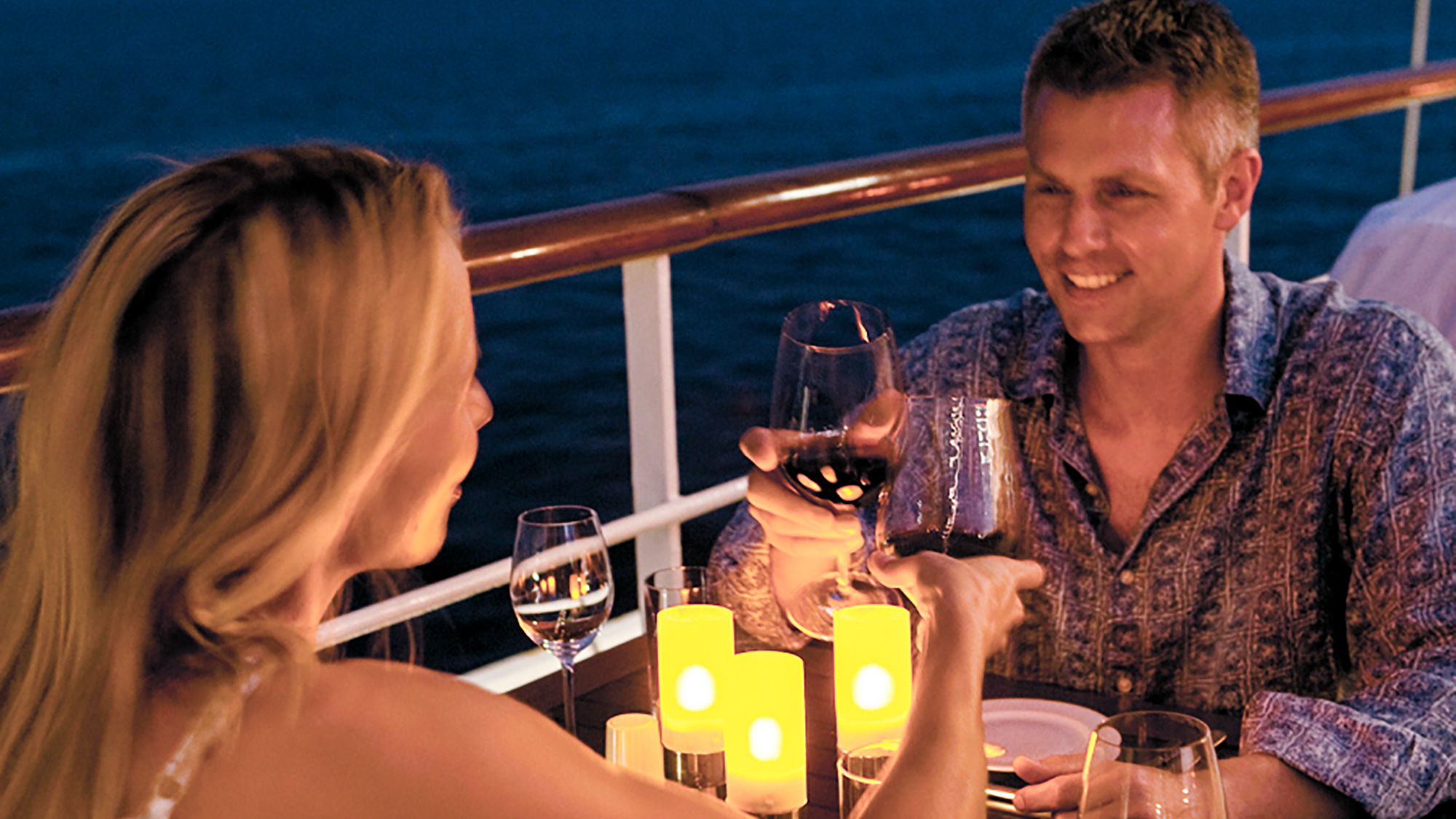 Windstar package includes booze and WiFi