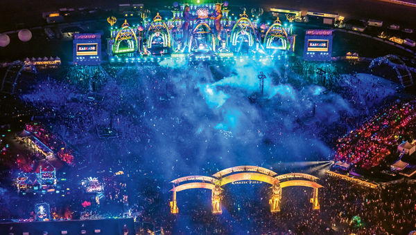 Lights and music come together at the 2018 Electric Daisy Carnival.