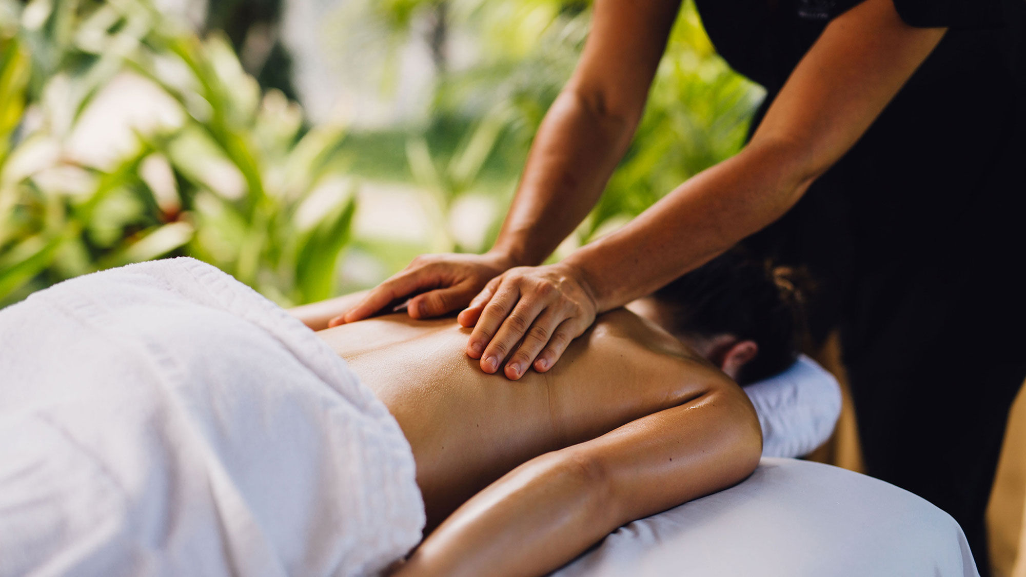 The Fairmont Kea Lani has introduced an Inspire Your Energy suite with wellness-focused amenities and resort experiences.