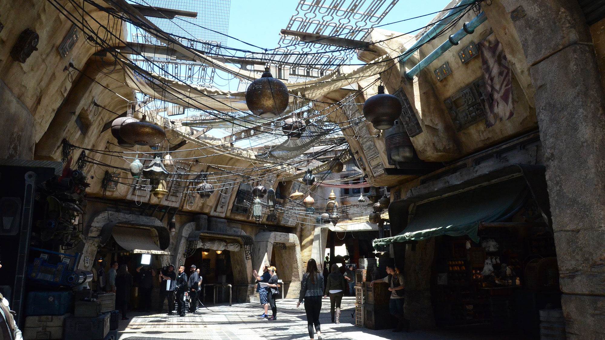 The marketplace area in Star Wars: Galaxy's Edge.