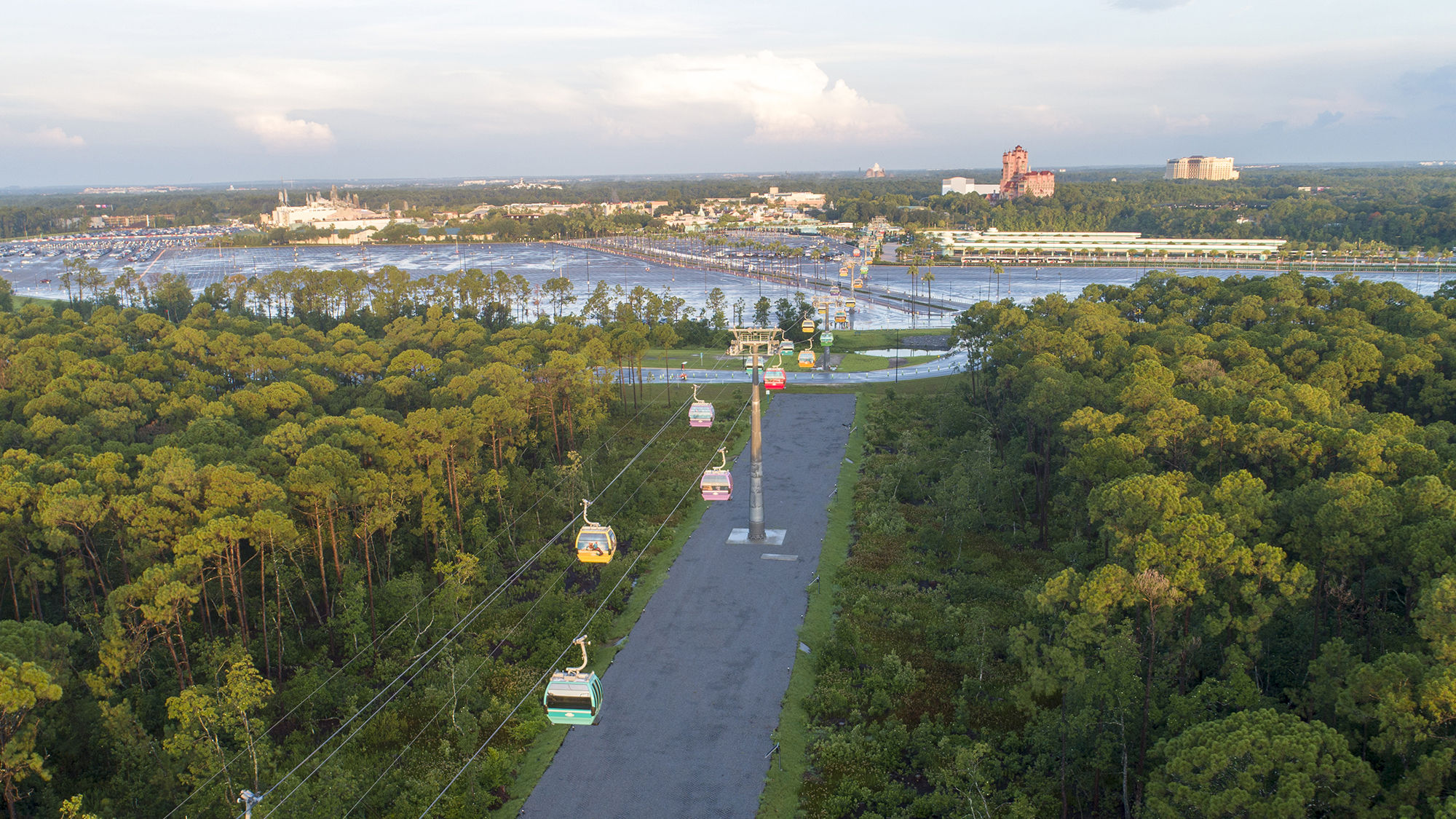Disney to debut gondola shuttle system in Orlando
