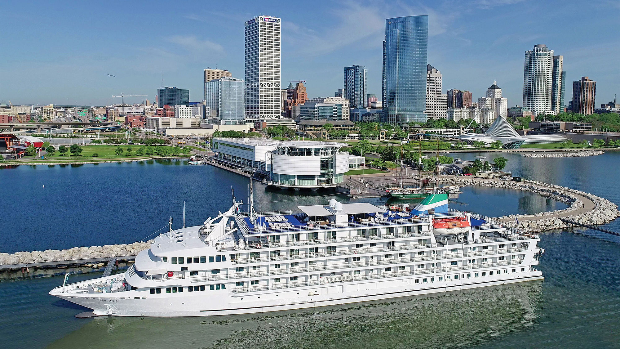 Cruising the Eighth Sea: The Great Lakes are emerging