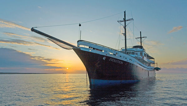 Quasar Expeditions’ 32-passenger Evolution. Quasar Expeditions’ 32-passenger Evolution.