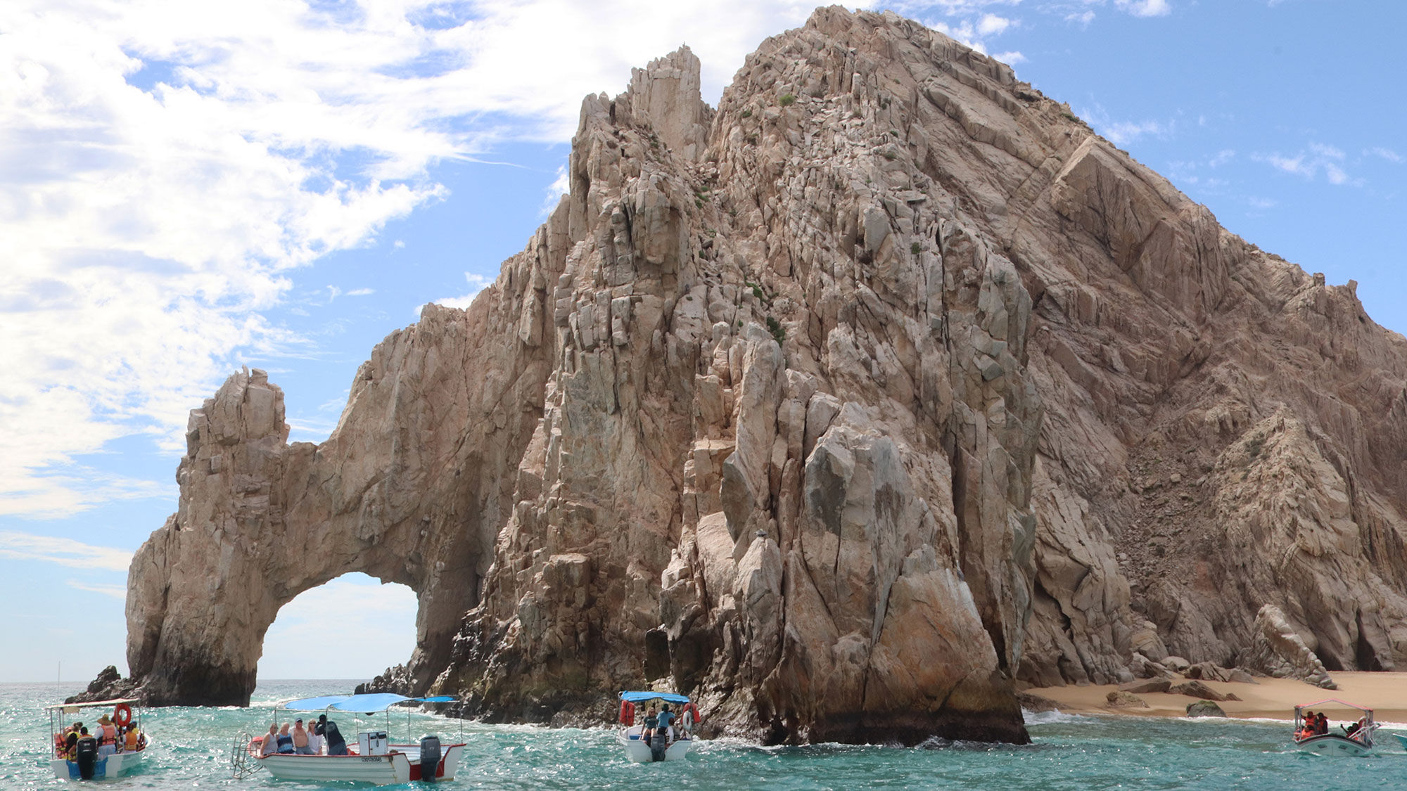 The Arch of Cabo San Lucas.