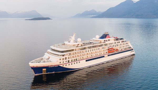 In March, Hapag-Lloyd canceled the first two scheduled cruises of the Hanseatic Nature because of delayed delivery from the Vard shipyard.