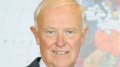 Longtime Emirates president Tim Clark retiring