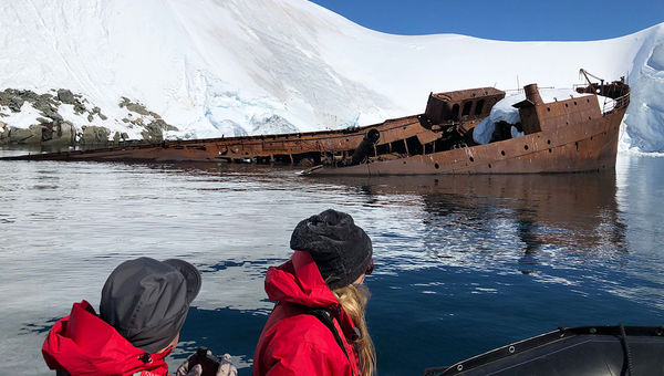 The wreck of the Norwegian whaling vessel Gouvernoren, which burned in 1915. The wreck of the Norwegian whaling vessel Gouvernoren, which burned in 1915.