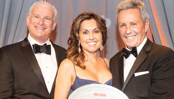 Howard Tanenbaum and Andrea Wright of Playa Hotels and Resorts, which won for Mexico, with Shulman.