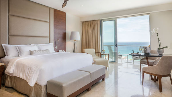 Honeymoon suite at the Le Blanc Spa Resort Los Cabos.