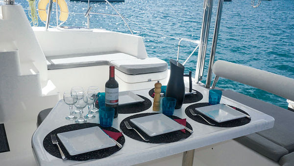 Dining on Groovy in an open-air setting. Dining on Groovy in an open-air setting.