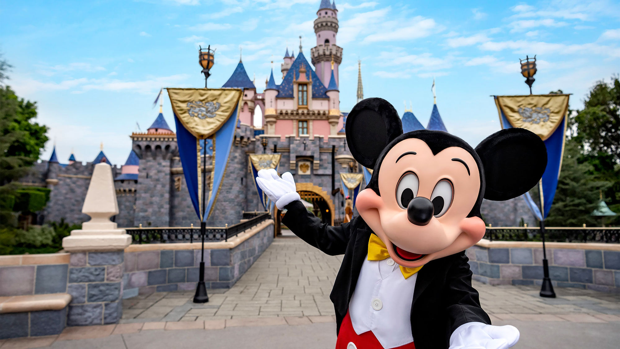 Disney lays out reopening plan for California resort