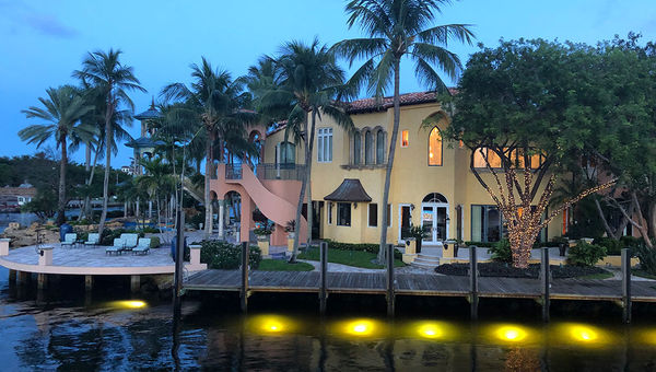 The former home of business tycoon Wayne Huizenga Sr. sits on a bend in the New River in Fort Lauderdale. The former home of business tycoon Wayne Huizenga Sr. sits on a bend in the New River in Fort Lauderdale.