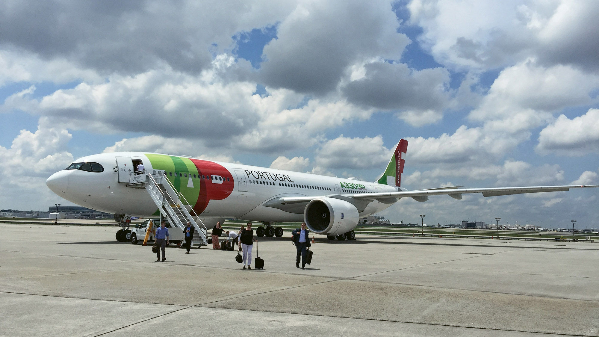 The TAP Airbus A330neo in Atlanta. The airline will be serving all its pre-pandemic U.S. gateways come October.
