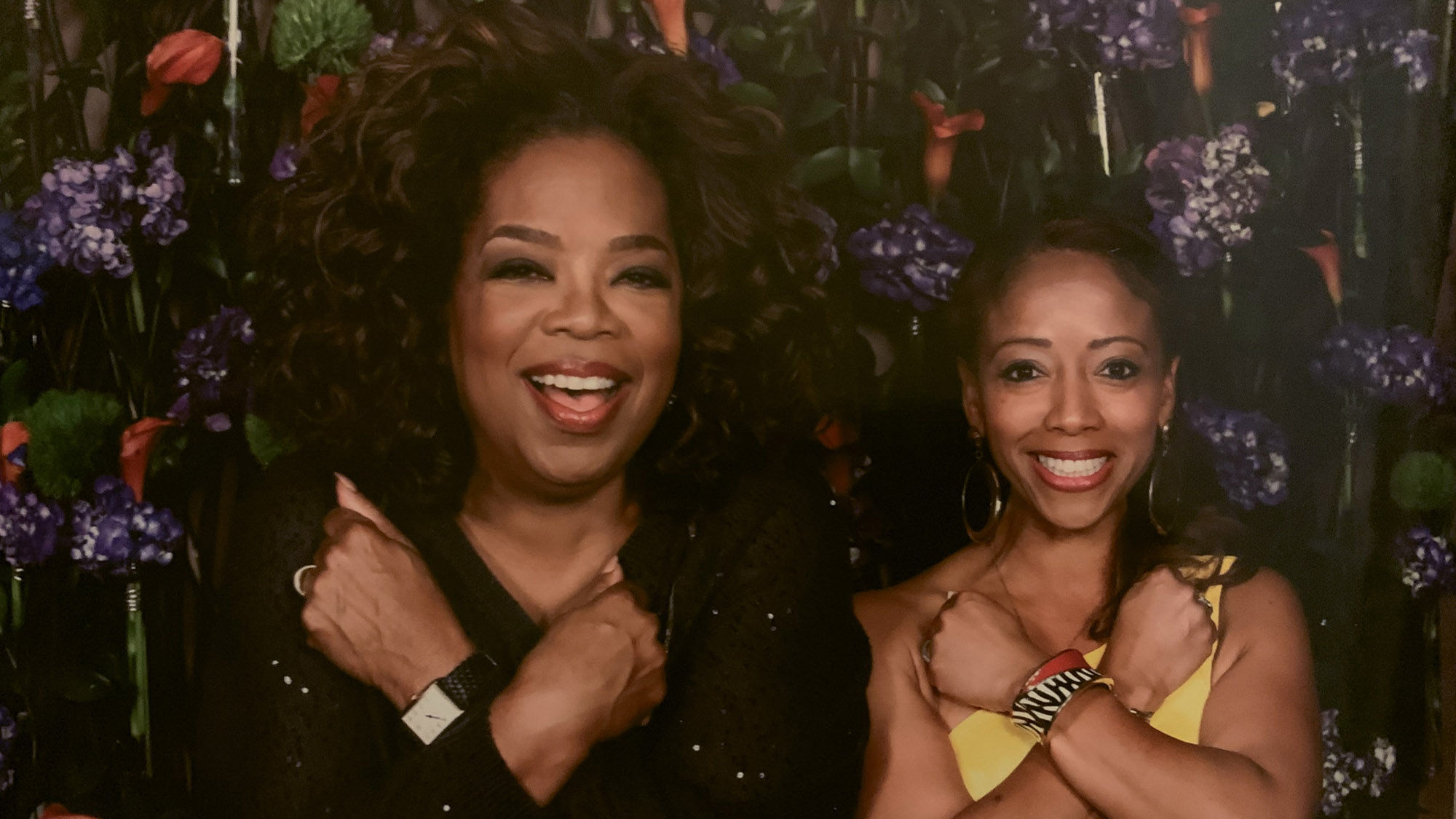 Oprah Winfrey and Denella Ri’chard pay tribute to the “Black Panther” movie during a meet-up on Holland America Line.