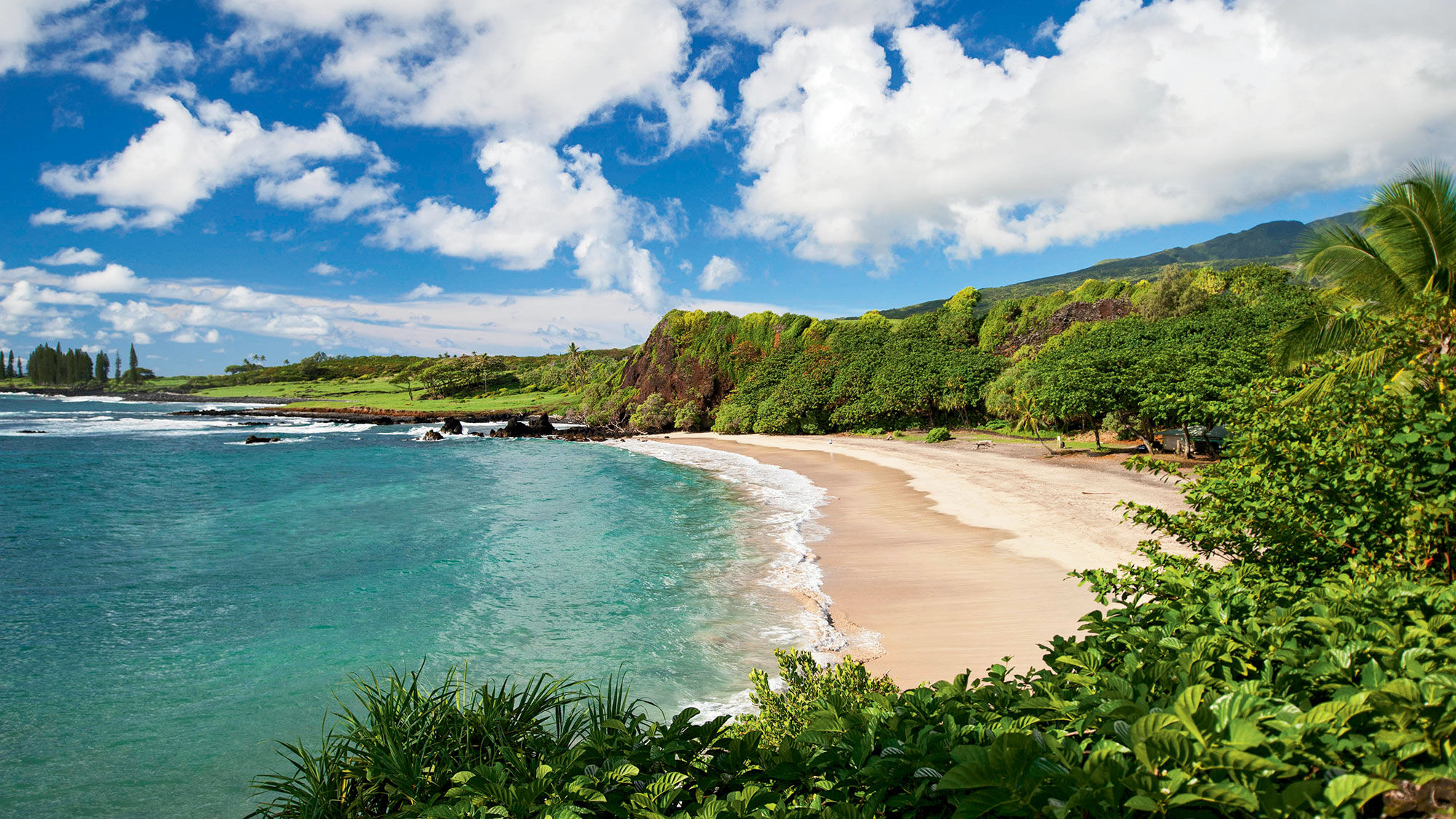 Hamo Beach on the Hawaiian island of Maui, one of two destinations that United will serve from the East Cost starting next spring.