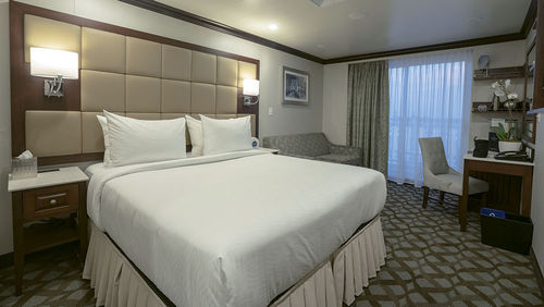 A cabin on the American Countess, which can carry up to 245 guests. A cabin on the American Countess, which can carry up to 245 guests.