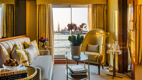 The sitting area in a suite on La Venezia.