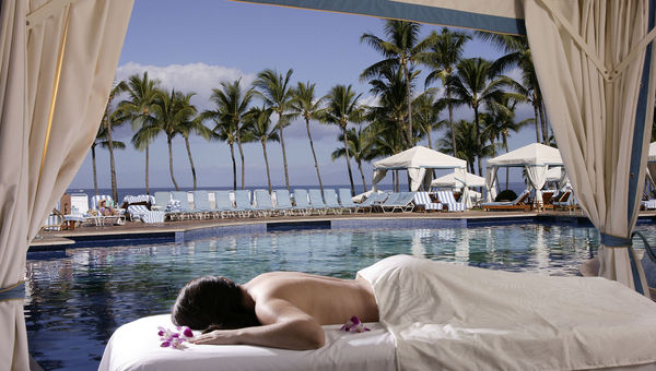Spa Grande treatments can be taken outside to a poolside cabana or reserved in the guest's room. Spa Grande treatments can be taken outside to a poolside cabana or reserved in the guest's room.