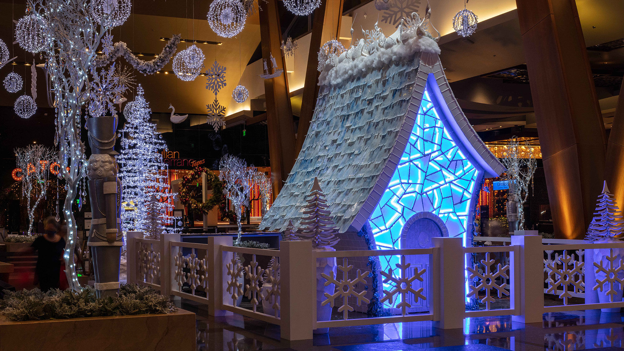 It took executive pastry chef Mathieu Lavallee and his team more than four weeks to create the Sugar Palace.