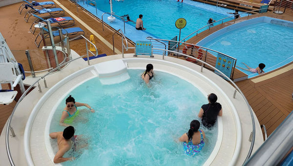 Social distancing was also in effect at the pools. Passengers must make reservations on the TraceTogether app for all meals and activities. Social distancing was also in effect at the pools. Passengers must make reservations on the TraceTogether app for all meals and activities.