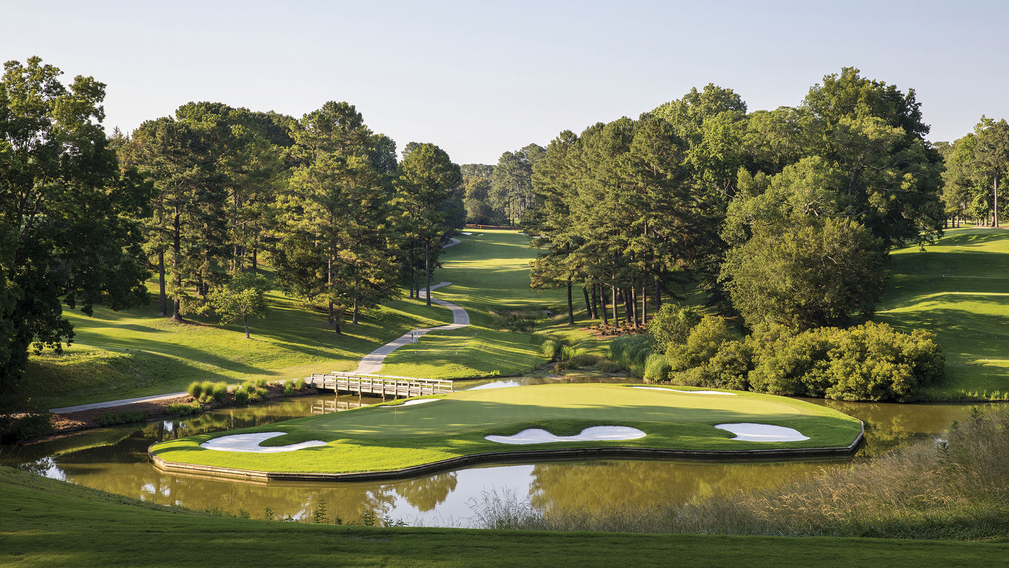 Ace in the hole: Suppliers hope for boom in destination golf