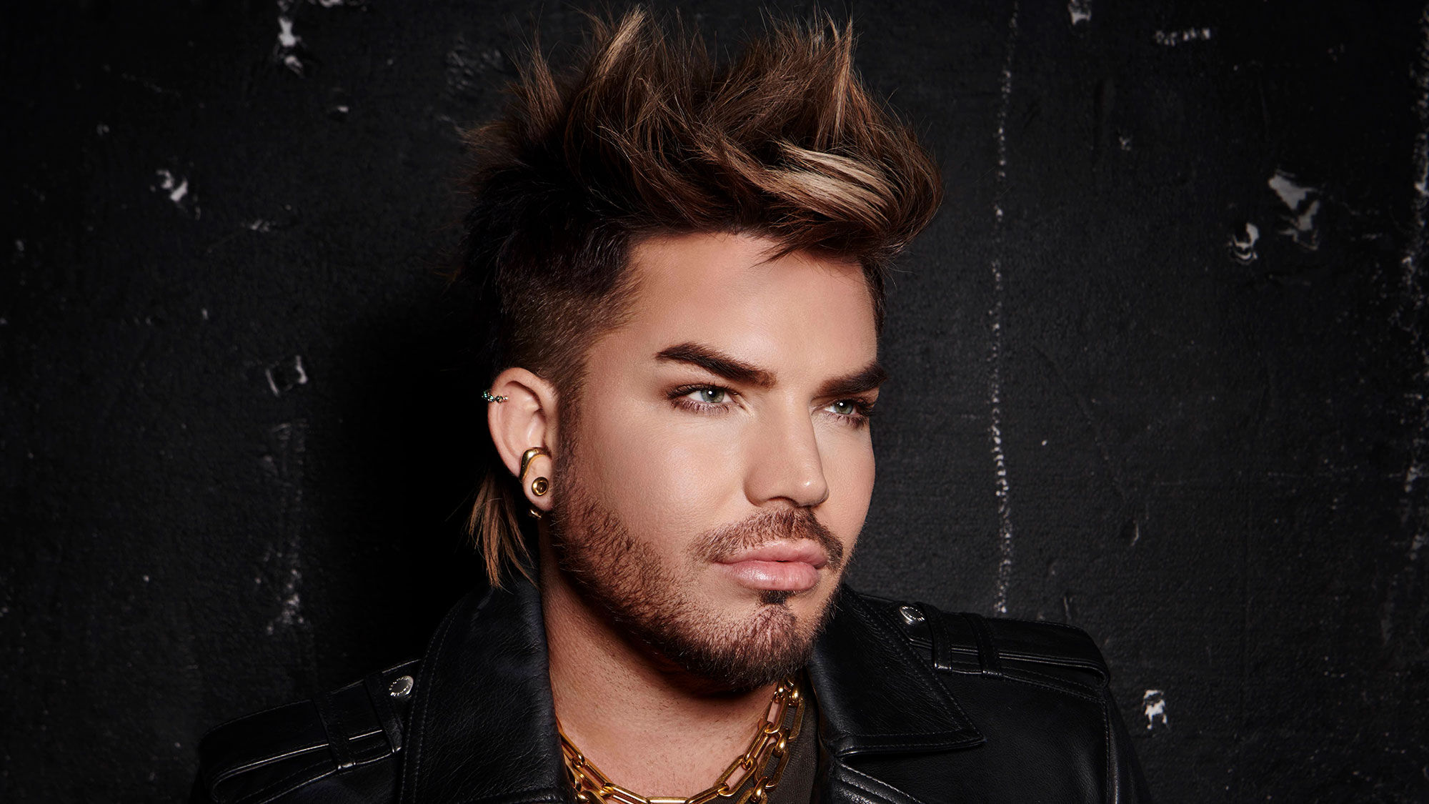 Adam Lambert will perform in Las Vegas in the fall.