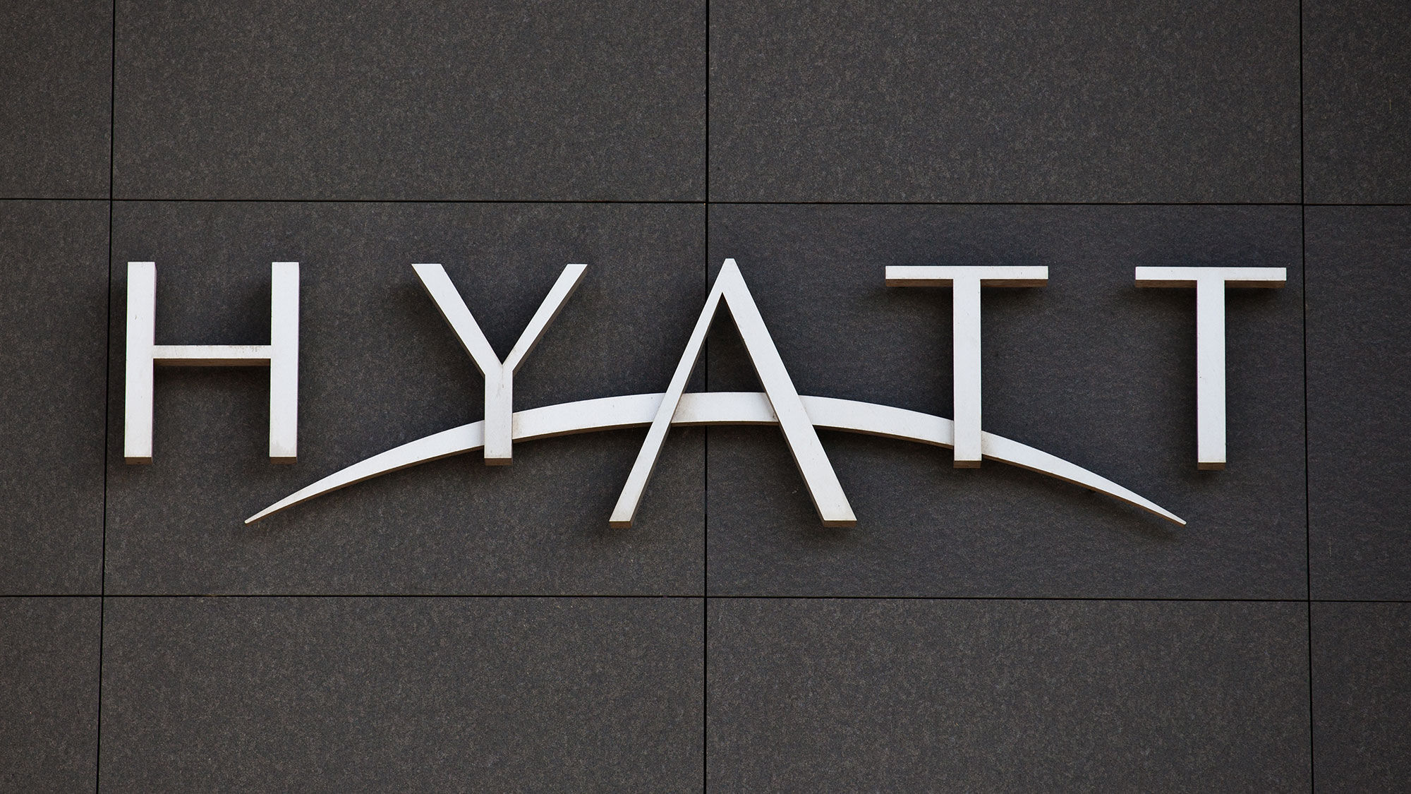 Hyatt, IHG to require face coverings