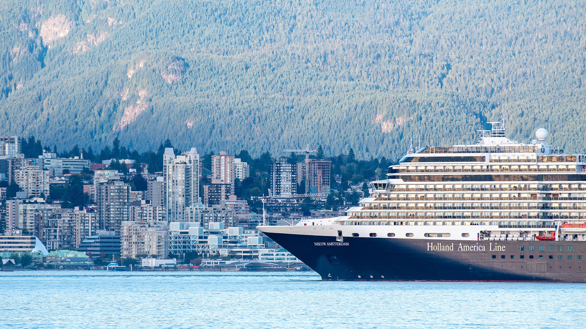 Holland America Line's Nieuw Amsterdam in Vancouver in 2017.