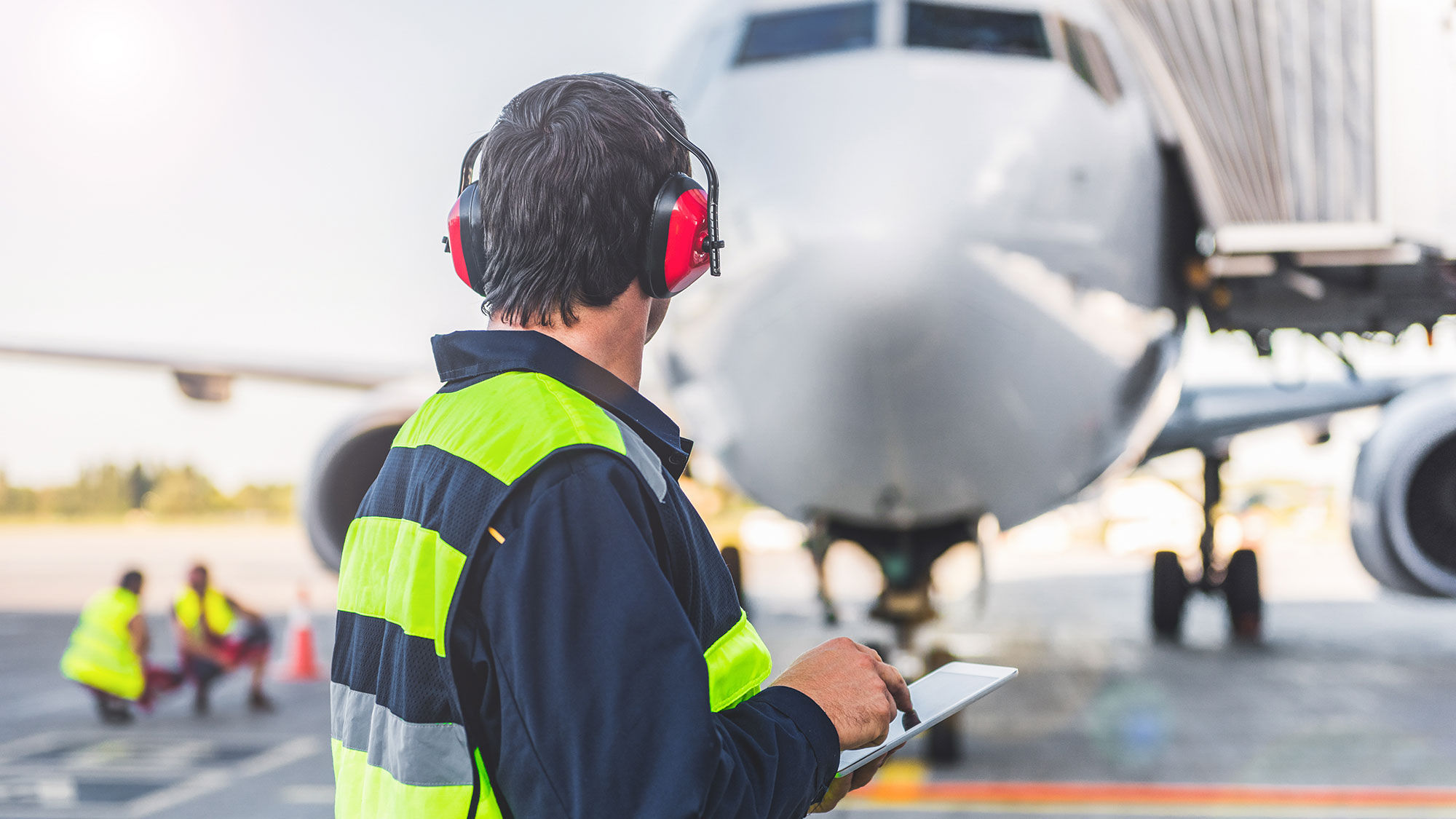 Airlines accepting a second round of payroll support from the federal government would be required to recall furloughed employees within 72 hours of agreeing to terms.