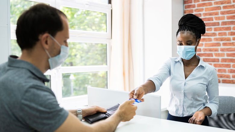 The American Hotel & Lodging Association (AHLA) has reversed course on its mask guidance for hotel employees, with the organization now recommending that vaccinated workers may opt to forgo face coverings.