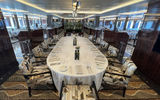 The Porto Restaurant serves breakfast, lunch and dinner.
