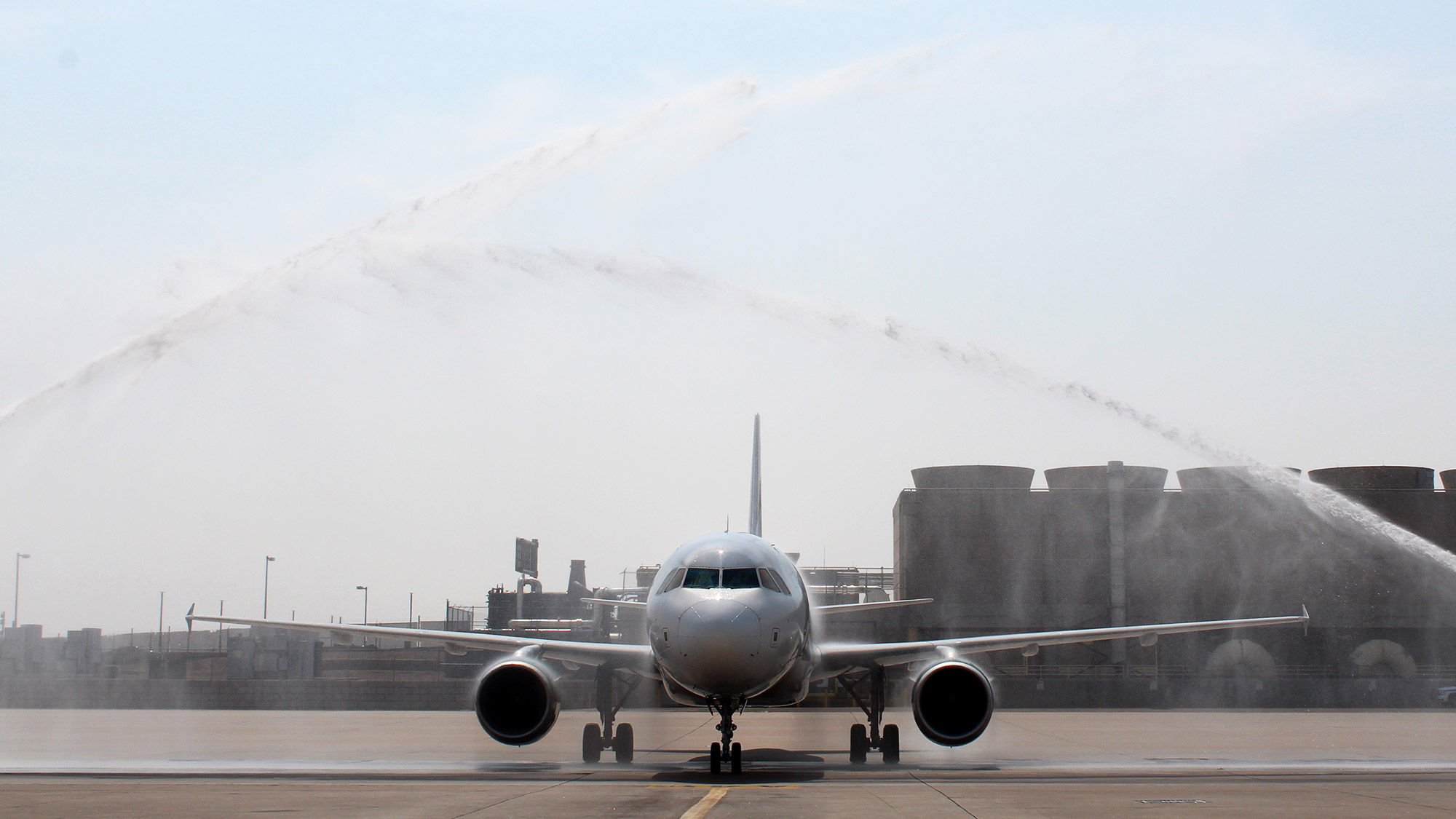 フロンティア航空旅客機Ａ319 Frontier flies A319 plane for the final time: Travel Weekly