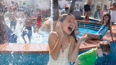 Kids on the Norwegian Getaway cruise ship before the pandemic.