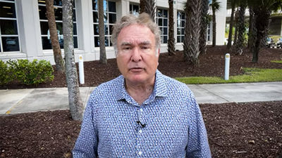 Richard Fain noted that while online bookings are attractive, he said, "We need you, our travel partners, to reach our full potential."