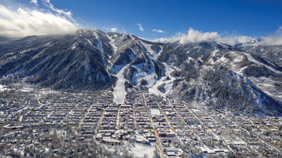 Like ski resorts across the country, signs at Aspen-area ski mountains point to a strong 2021-22 season.