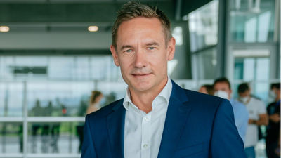 Jens Ritter will succeed Klaus Froese as Lufthansa Airlines CEO.