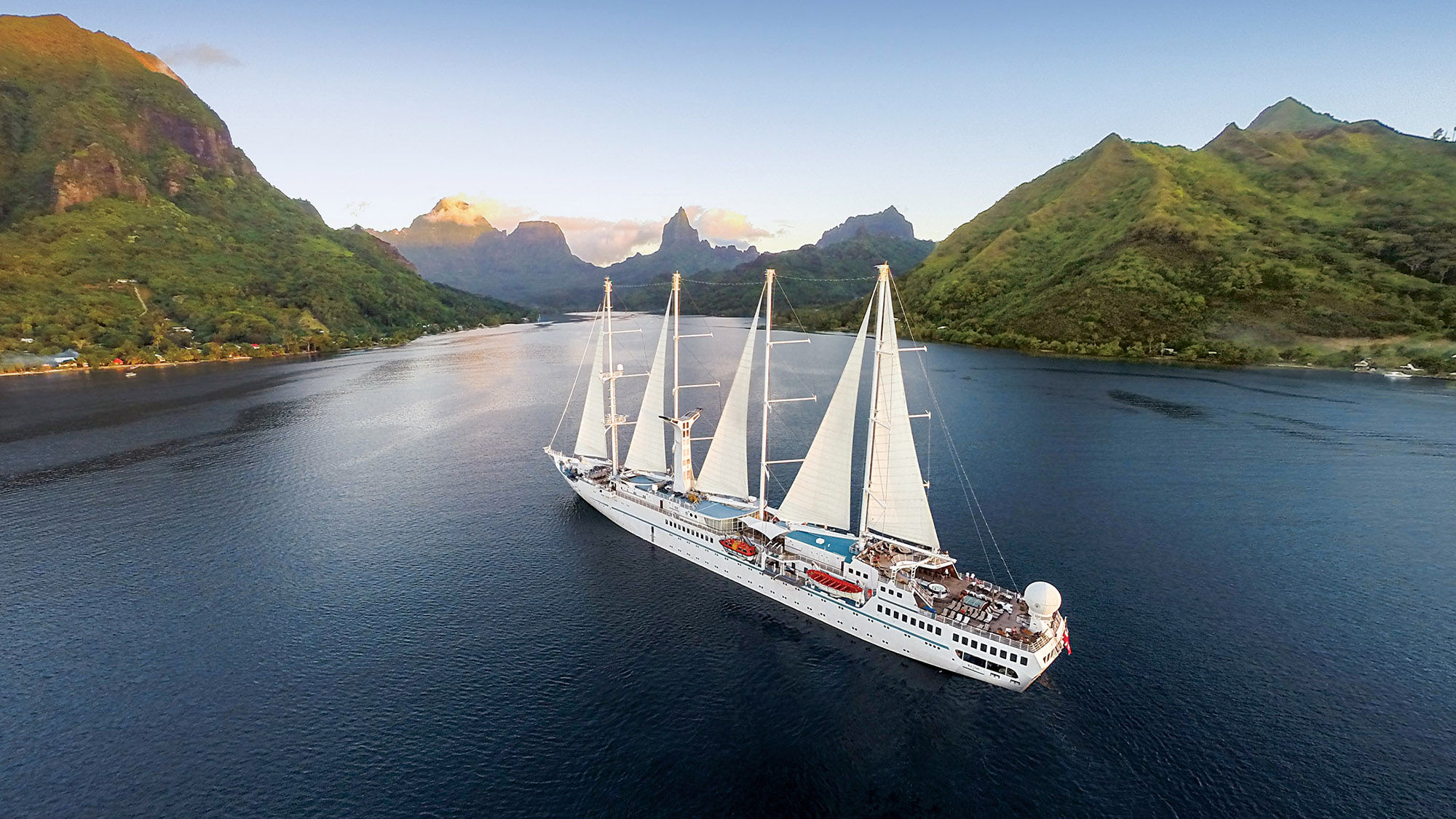 Focus on Cruise: Windstar's Tahiti turn