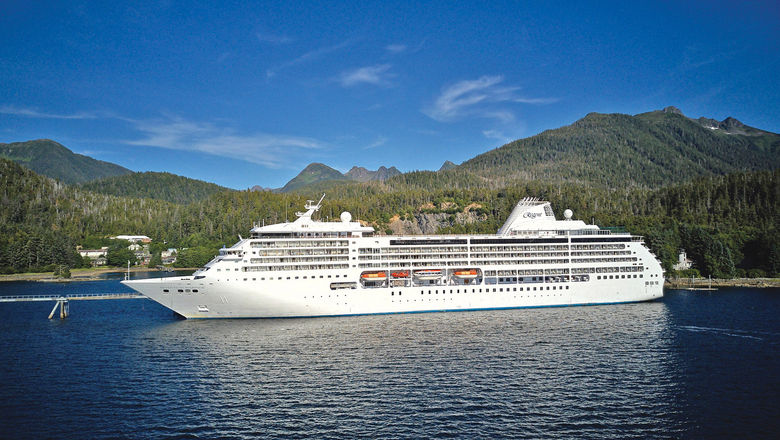 The Seven Seas Mariner, pictured, will take on some of the passengers disembarking  from Crystal Cruises' Serenity.