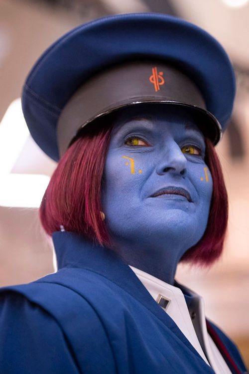 Riyola Keevan is the Halcyon's captain. Riyola Keevan is the Halcyon's captain.