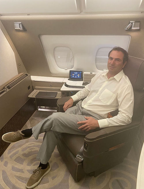 Travel Weekly airlines editor Robert Silk samples one of the suites on Singapore Airlines' A380.