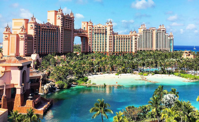 Atlantis Paradise Island is renovating guestrooms in the Royal towers ...