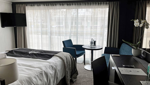A Panorama Suite on the View. A Panorama Suite on the View.